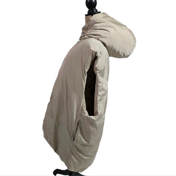 BDG Urban Outfitters Men's Cocoon Puffer Vest Taupe XXL New MSRP $ 149 NWT - Picture 4 of 9